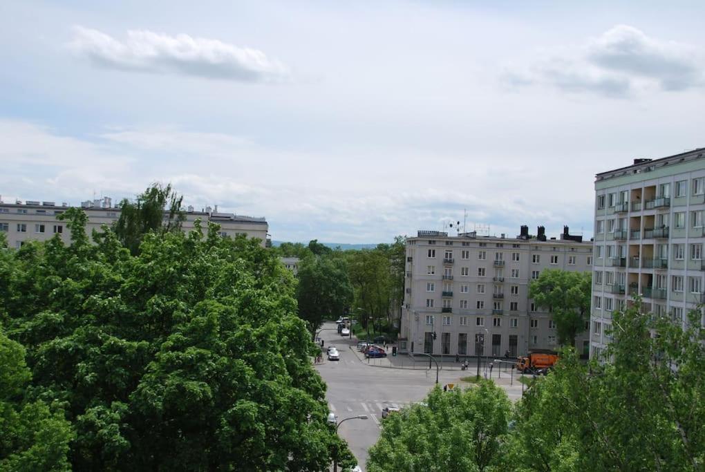 The Soul Of Nowa Huta - Free Garage Apartment